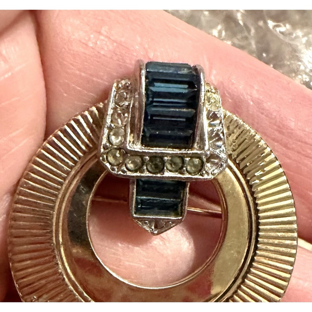 Boucher Circle Pin W/ Buckle Blue Rhinestones - Picture 4 of 4